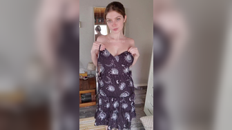 Makoshake Stripping Her Cute Frock Taking Nude Boobs Out Onlyfans Leak Video