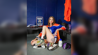 Theoilersgirlkait Aka Kait Flynn Nude Boobs Flash On Oilers Game Leak Video