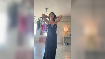 Mia Khalifa Black Dress Tryon Flashing Both Nude Boobs Leaked Porn