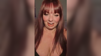 Michelle Jolly British Babe Nude Boobs Teasing Leaked Onlyfans Video