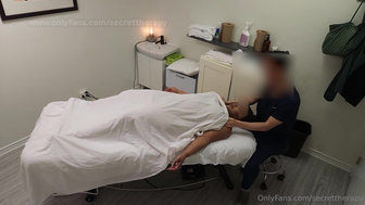 Secret Therapy - Jessica, Bubbly And Super Thic Black College Student First Massage