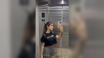 Dariurdanetaa Masturbation In Public Bathroom Onlyfans Leak