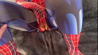 Itscocostar Spider Girl Sucking Thick Cock And Fucked In Missionary Leak Video